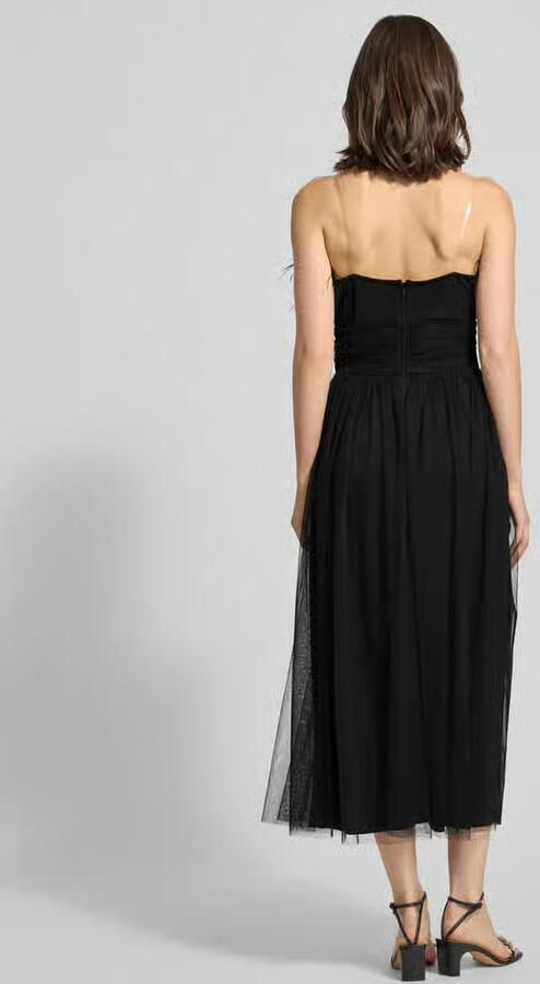 Lace & Beads Cocktailjurk met veren