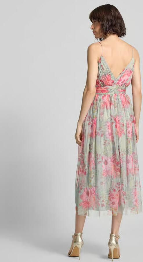 Lace & Beads cocktailjurk van mesh met tailleband - Foto 3