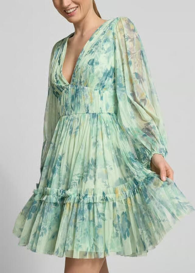 Lace & Beads Cocktailjurk van tule met V-halslijn