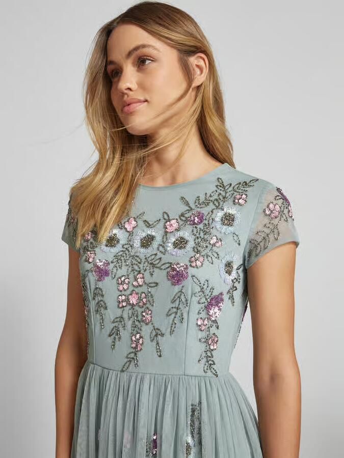 Lace & Beads Knielange cocktailjurk met pailletten