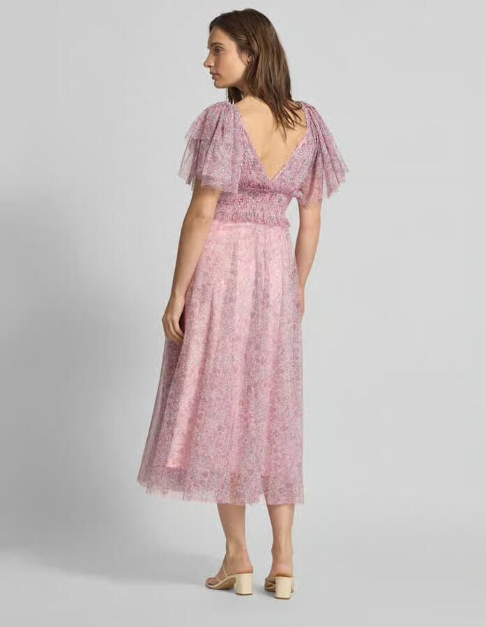 Lace & Beads Knielange cocktailjurk met V-hals