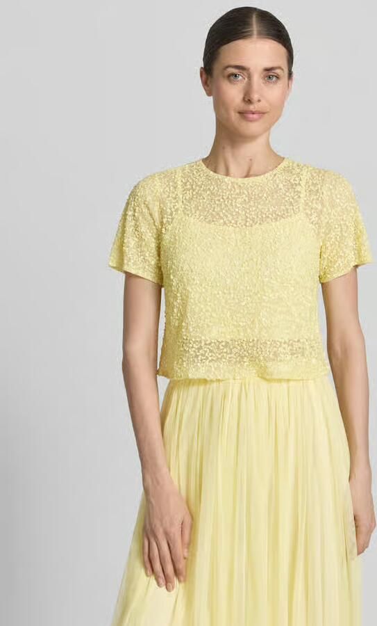 Lace & Beads 'Kort T-shirt met pailletten' - Foto 3