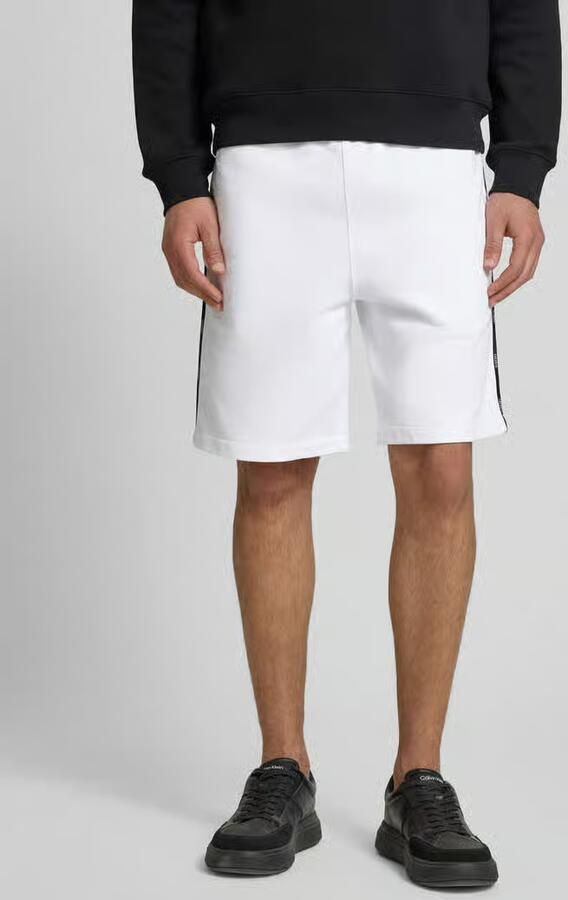 Lacoste Regular fit sweatshorts met galonstrepen - Foto 3