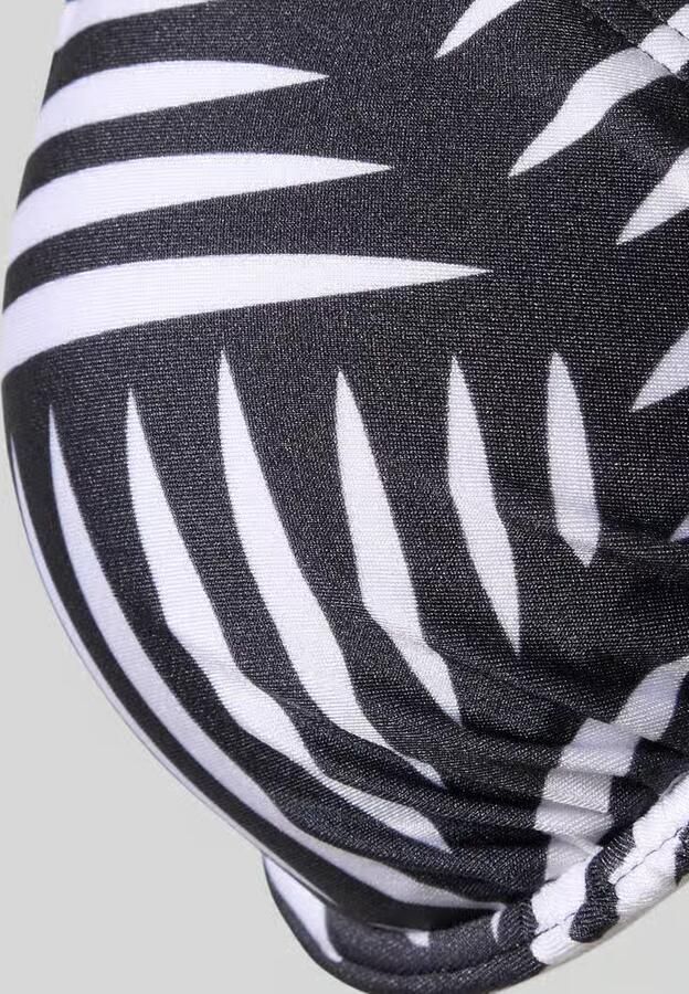 Lascana PLUS SIZE bikinitop met beugels model 'Liv'