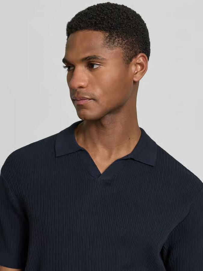 Lerros slim fit gebreid poloshirt met V-hals