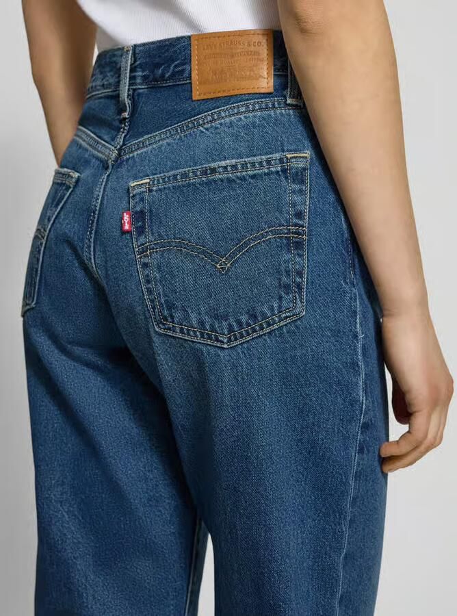 Levi's 300 loose fit jeans in 5-pocket-design model 'EASY DAD'