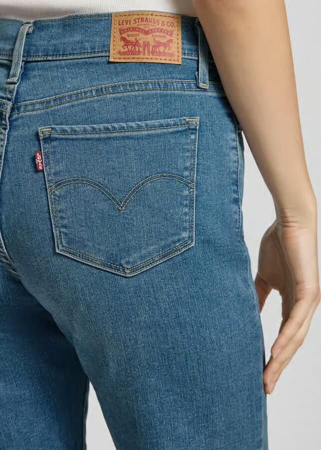 Levi's Short SHAPING BERMUDA Zomerbroek in five-pocket style - Foto 3