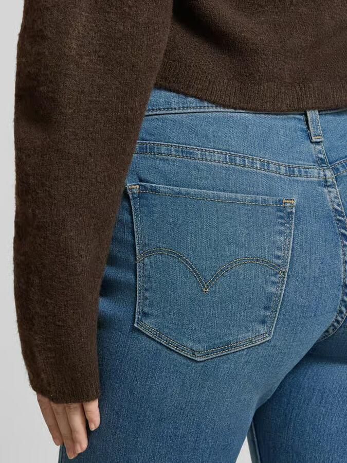Levi's 300 Straight Fit Jeans met 5-pocketmodel