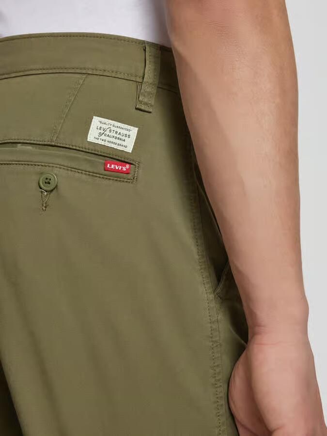 Levi's Bermuda met strookzakken aan de achterkant model 'CHINO' - Foto 2