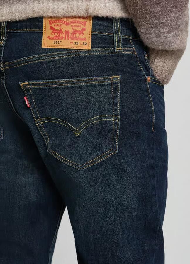 Levi's Slim fit jeans met steekzakken model '511™' - Foto 4