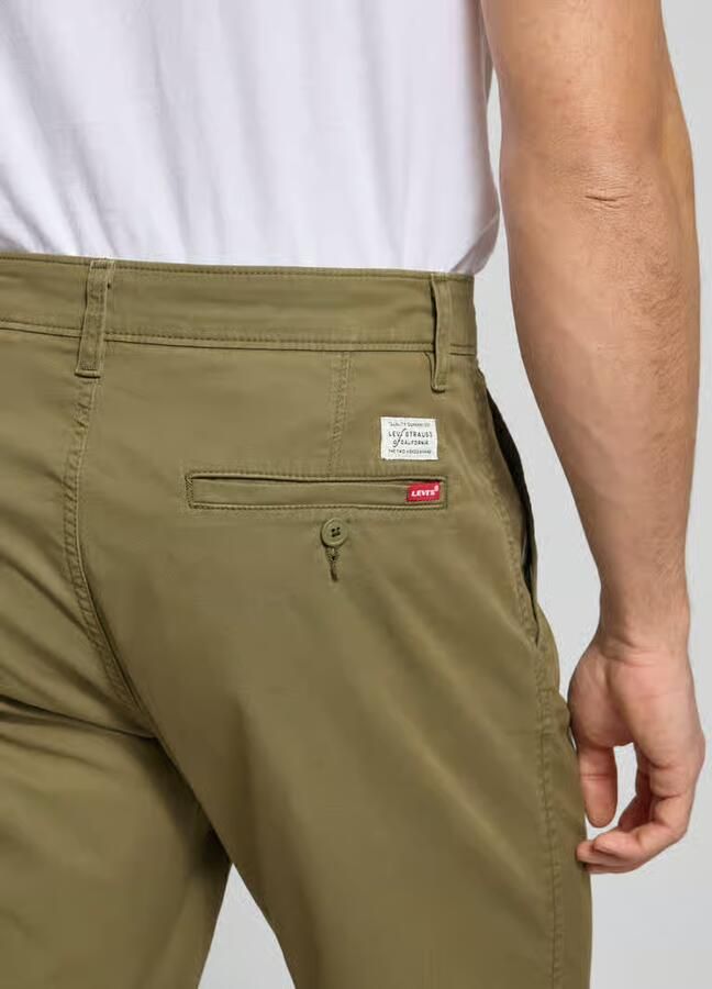 Levi's Bermuda met strookzakken aan de achterkant model 'CHINO' - Foto 3