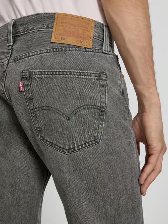 Levi's Big and Tall 501 straight leg jeans walk down broadway - Foto 8