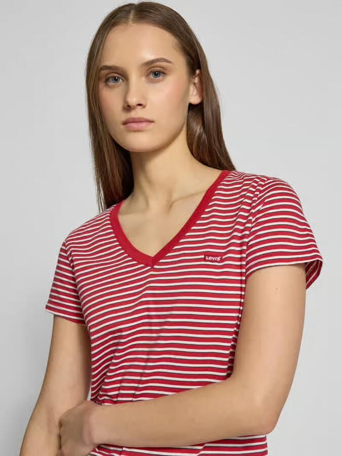 Levi's T-shirt met V-hals en labelstitching - Foto 2