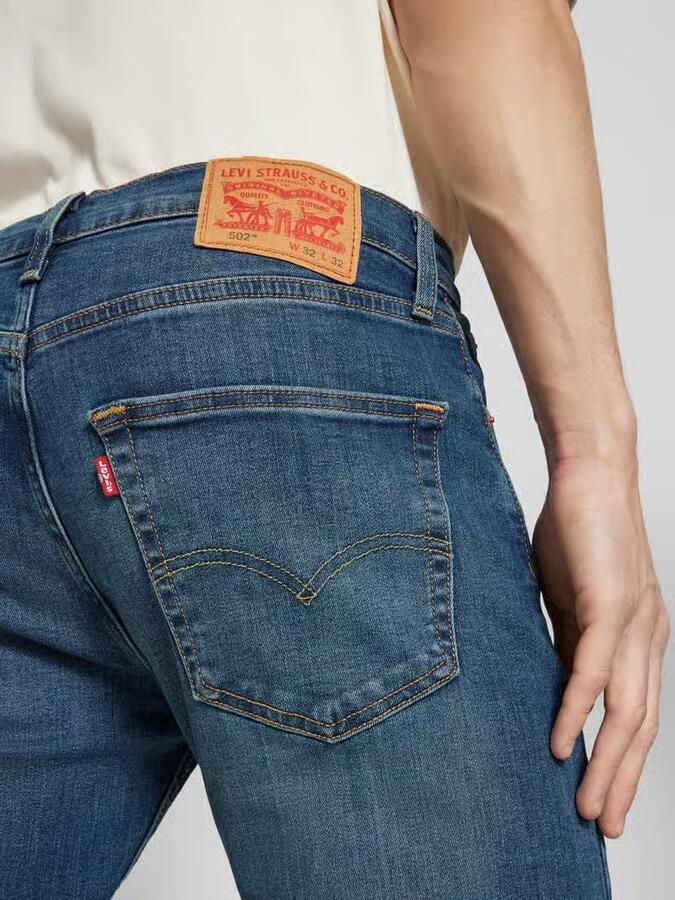 Levi's Tapered jeans 502 TAPER in een elegante moderne stijl - Foto 6