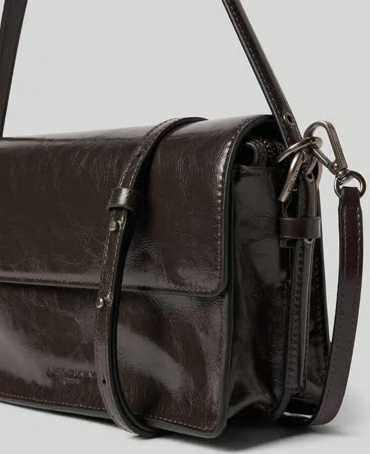 Liebeskind berlin schoudertas van leer met reliëflogo model 'AUDREY'