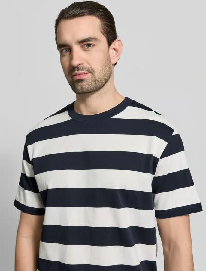 Lindbergh Oversized T-shirt met ronde hals