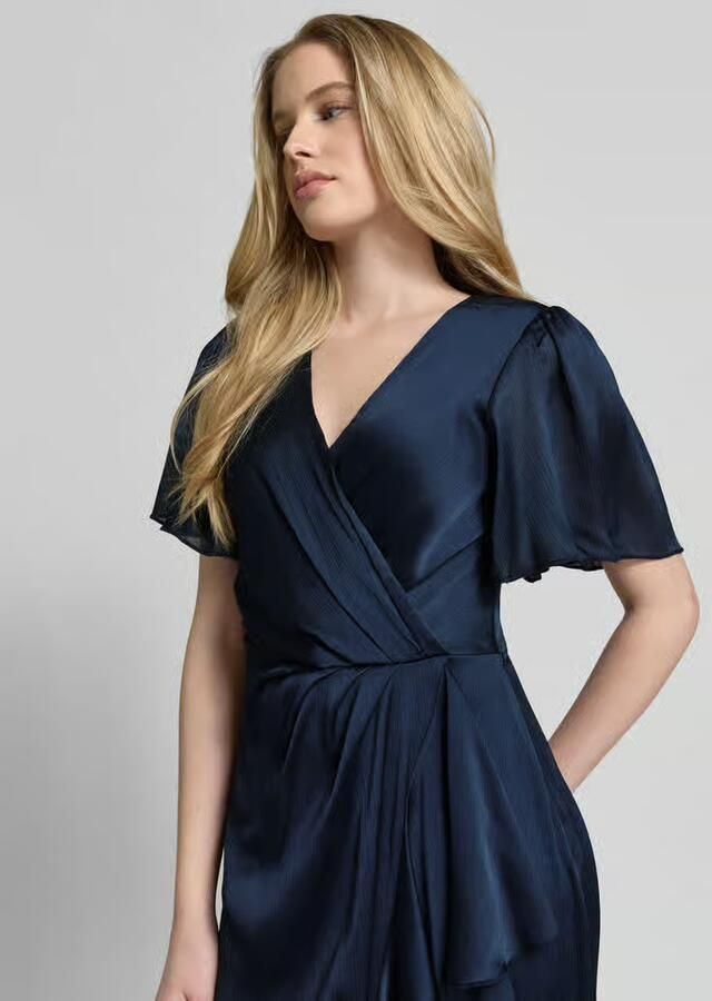 Lipsy Cocktailjurk in wikkellook met V-hals