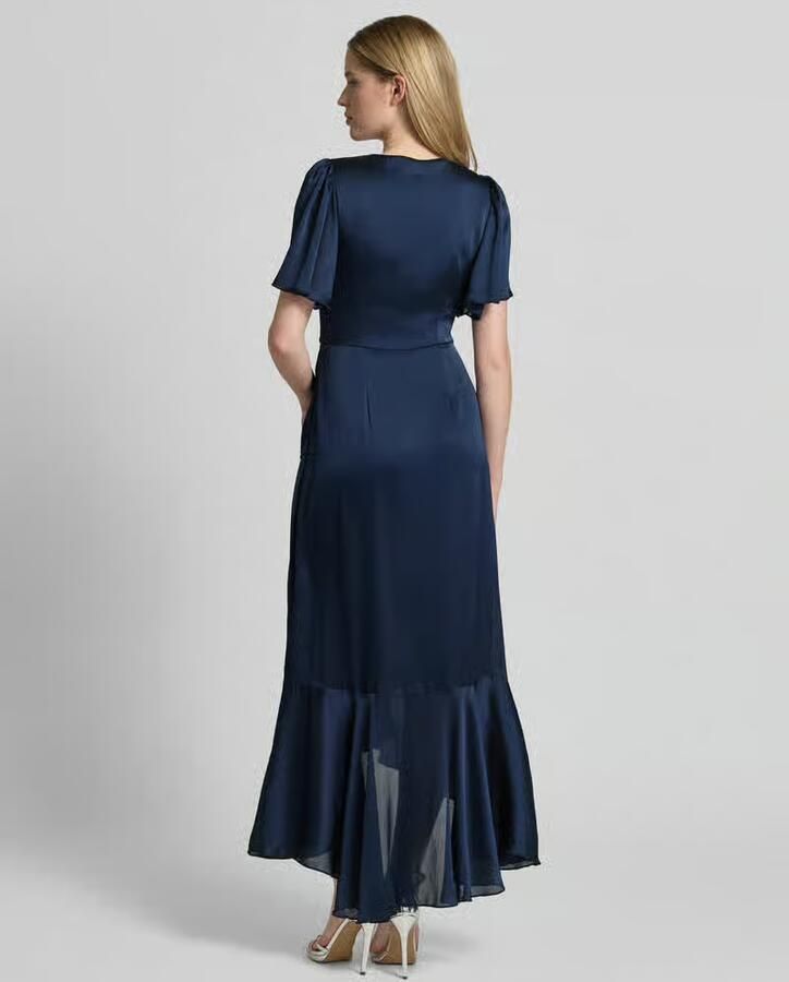 Lipsy Cocktailjurk in wikkellook met V-hals
