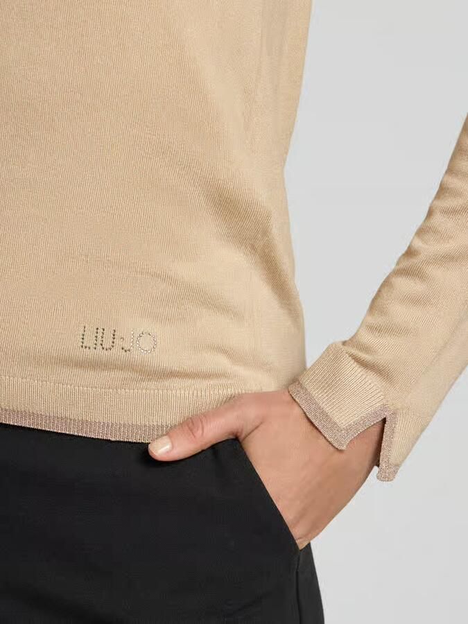 Liu Jo White Slim Fit Longsleeve van viscosemix met V-hals