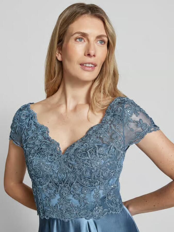 LUXUAR FASHION Avondjurk met strass-steentjes en kant