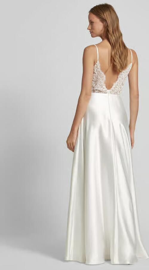 LUXUAR FASHION Bruidjurk met cascadehals - Foto 3