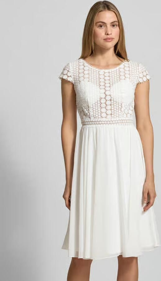 LUXUAR FASHION Bruidsjurk met gebloemd kant - Foto 3