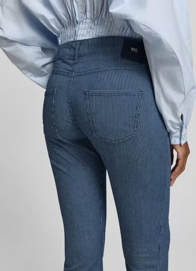 MAC Capribroek in all-over look model 'Summer Clean'
