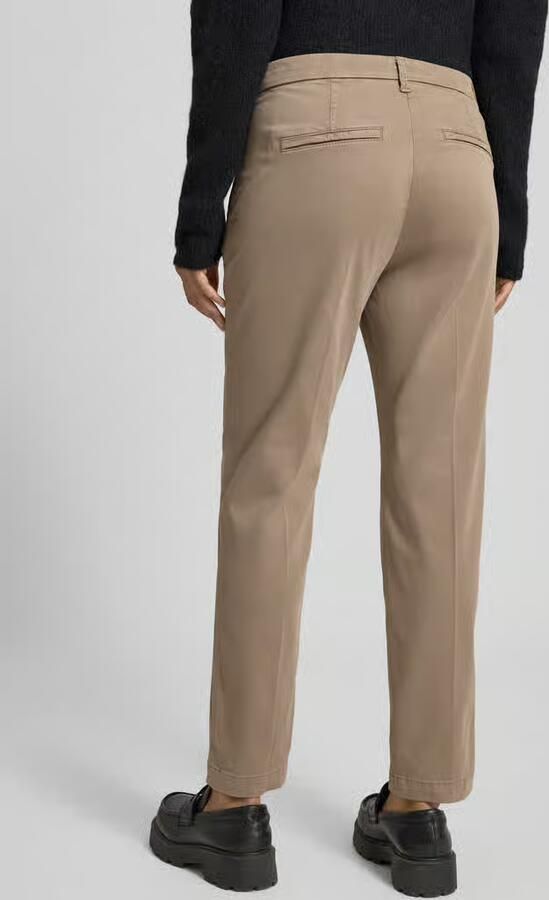 MAC Chino turn up met subtiele glans elegant en sportief tegelijk