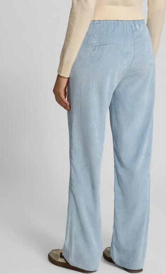 MAC Flared corduroy broek met paspelzakken aan de achterkant model 'CHIARA'
