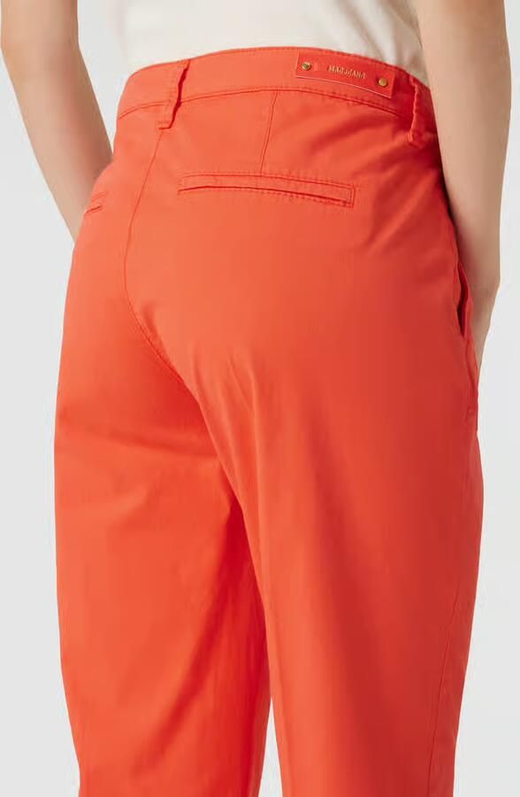 MAC Chino turn up met subtiele glans elegant en sportief tegelijk