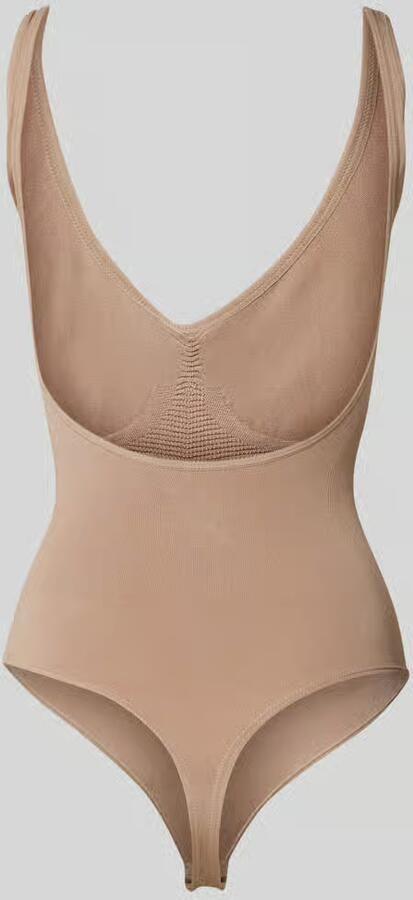 MAGIC Bodyfashion licht corrigerende stringbody Low Back donkerbeige - Foto 2