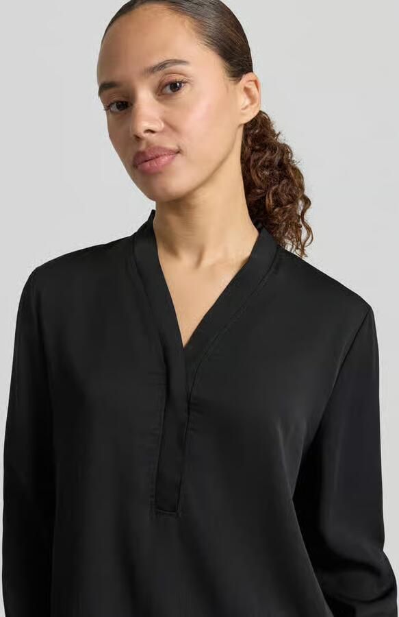 Marc Cain Zwarte blouse met V-hals en gerimpelde randen Black Dames - Foto 1