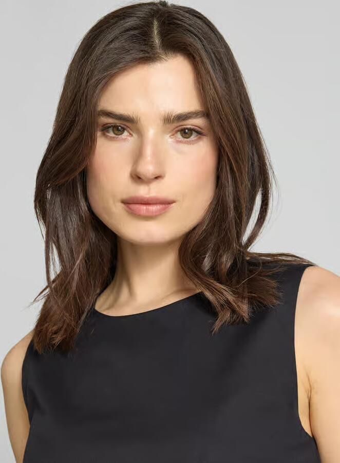 Marc Cain Blouses T-shirt met volantrand en ronde halsuitsnijding
