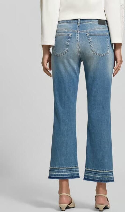 Marc Cain flared fit jeans van katoenmix in verkorte pasvorm - Foto 3