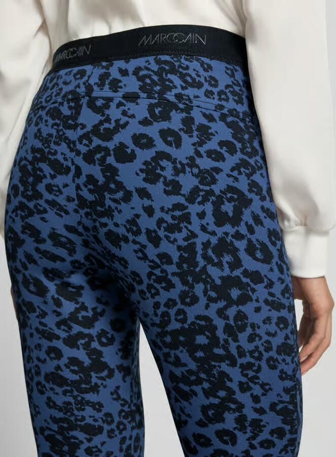 Marc Cain flared fit legging met all-over dierenprint - Foto 2