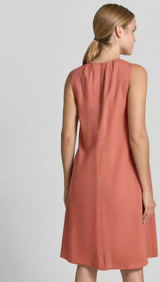 Marc Cain Knie-lange zakelijke jurk van linnenmix met labeldetail - Foto 3