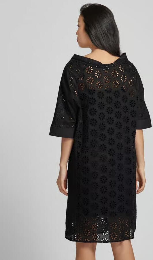 Marc Cain Knielange jurk met broderie anglaise