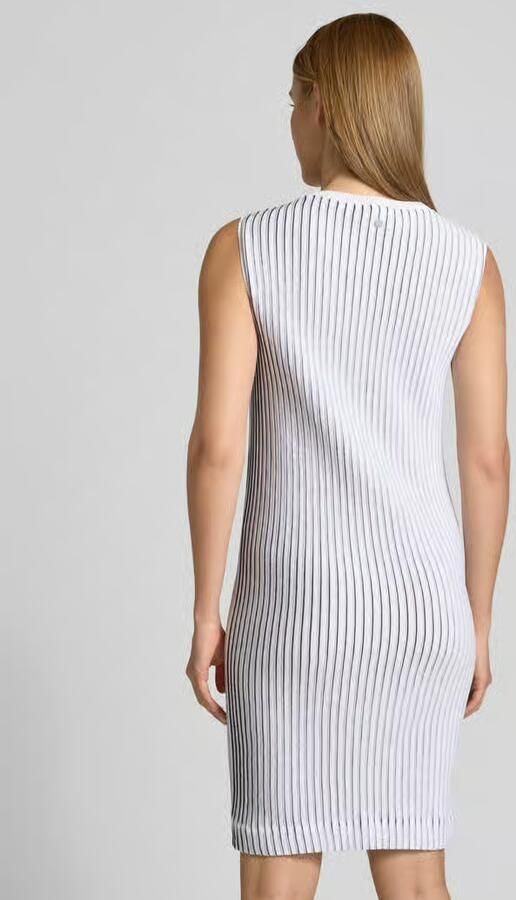 Marc Cain Knielange jurk van linnenmix met florale all-over print