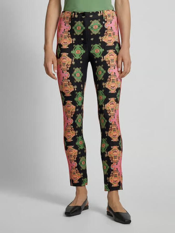 Marc Cain Korte stoffen broek met bandplooien model 'Sidney' - Foto 2