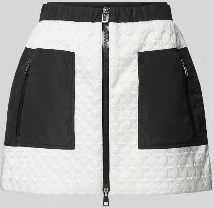 Marc Cain Gewatteerde Mini Rok met Houndstooth Patroon White Dames