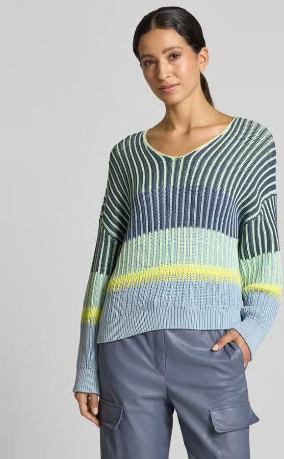 Marc Cain oversized gebreide pullover met v-hals - Foto 2