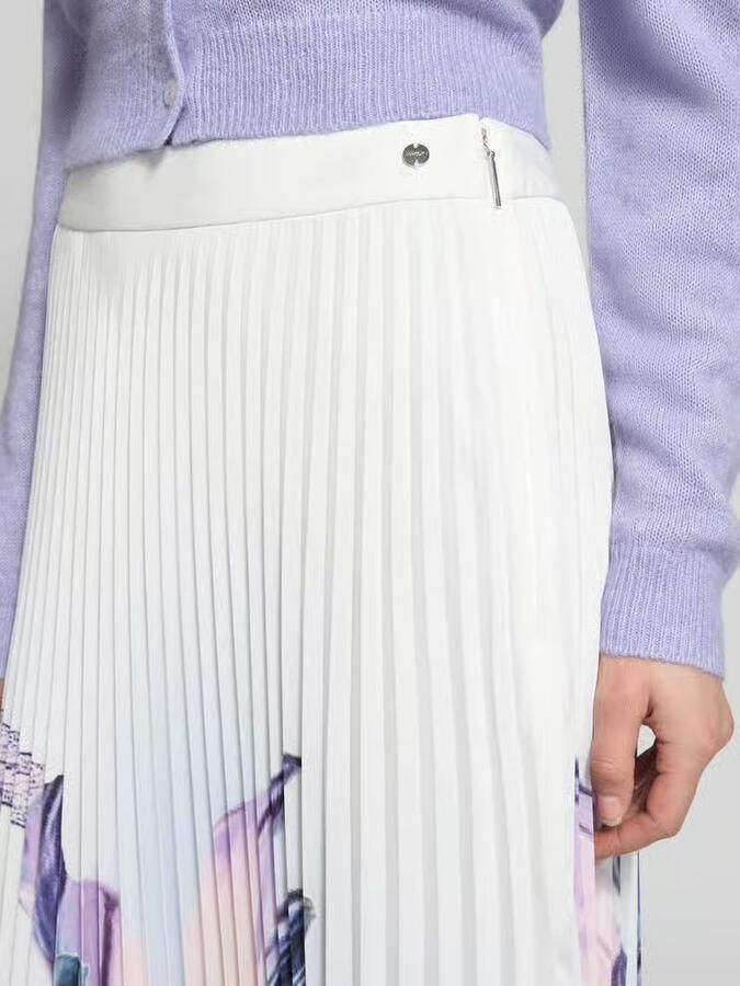 Marc Cain plissérok met labeldetail en zijritssluiting