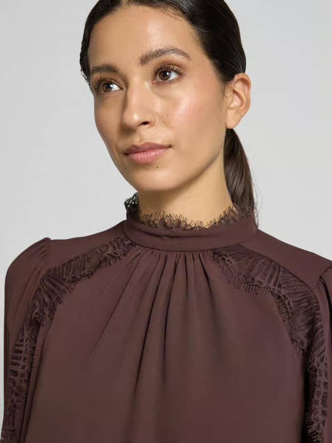 Marc Cain Regular fit blouse met kant - Foto 2