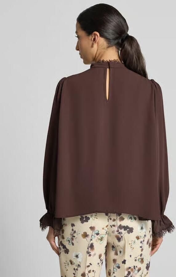 Marc Cain Regular fit blouse met kant - Foto 2