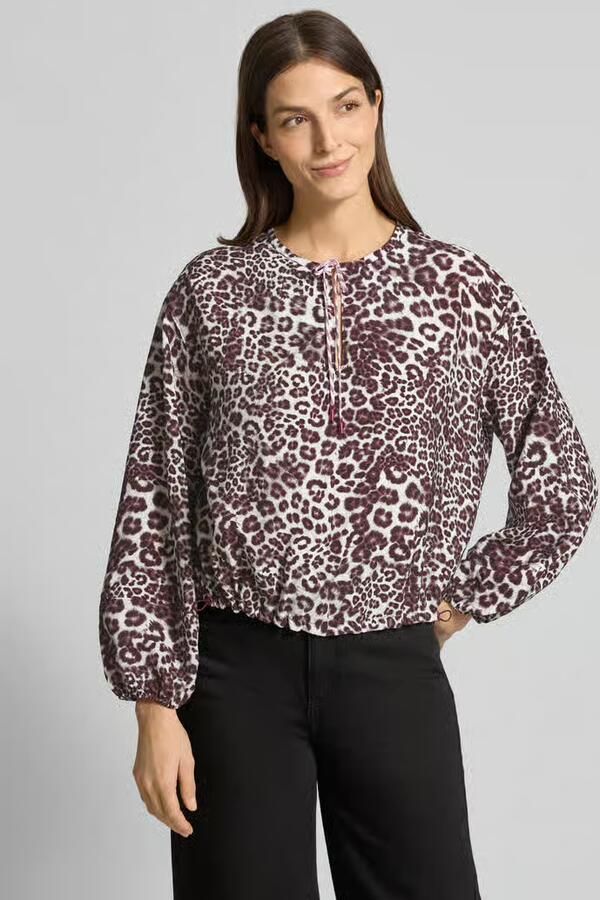 Marc Cain Regular fit blouse van viscosemix met all-over dierenprint - Foto 2