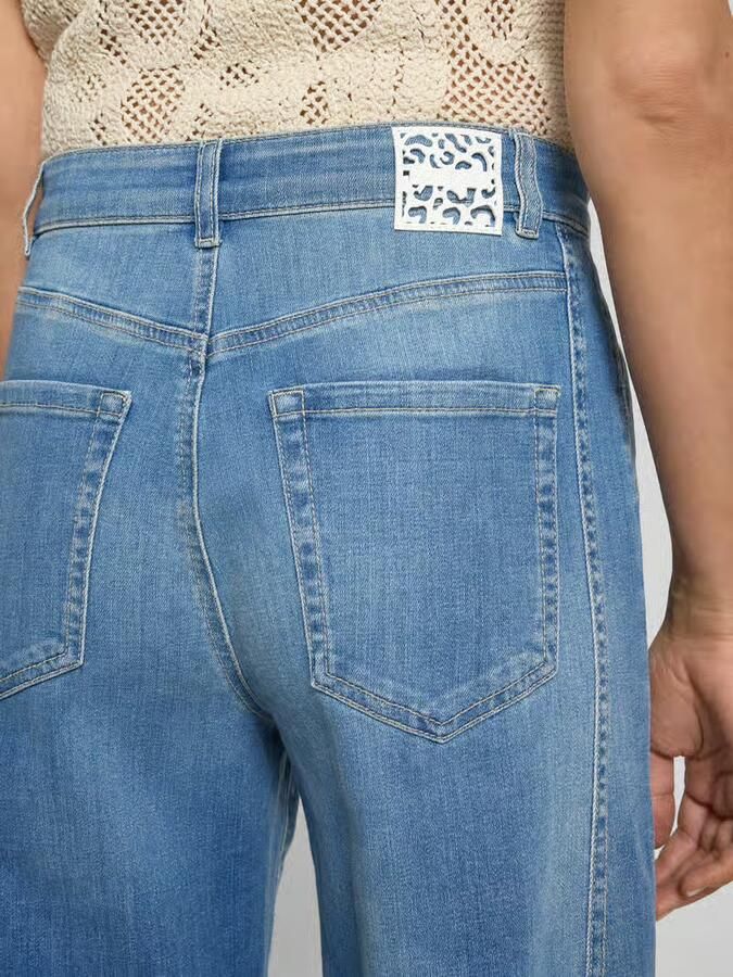 Marc Cain Relaxed fit jeans in used-look