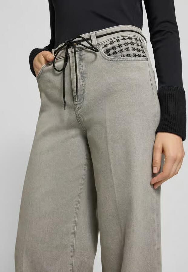 Marc Cain Relaxed fit jeans van katoenmix met stoffen ceintuur - Foto 2