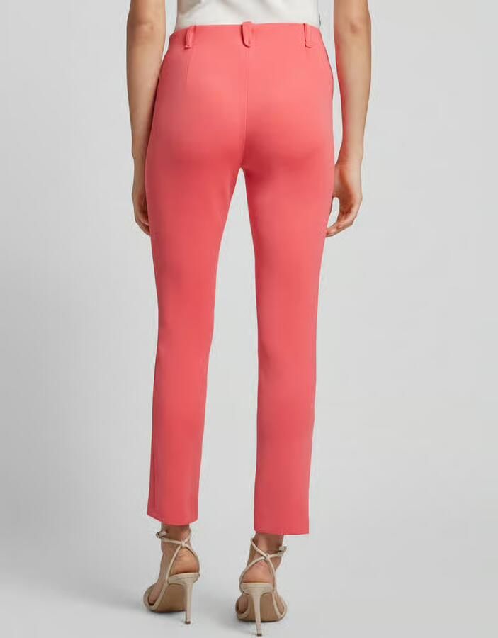 Marc Cain Slim fit pantalon met vaste bandplooien