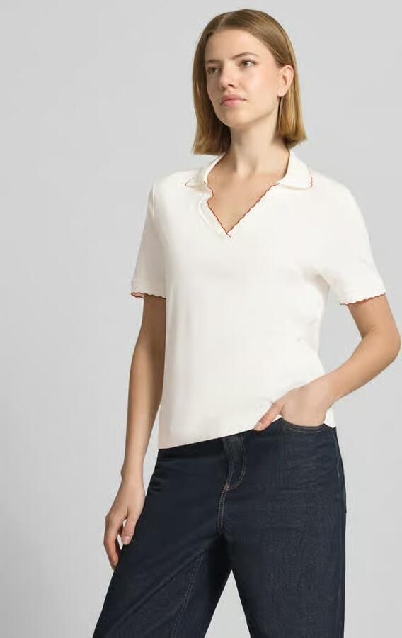 Marc Cain slim fit poloshirt met golvende zoom en V-hals - Foto 3