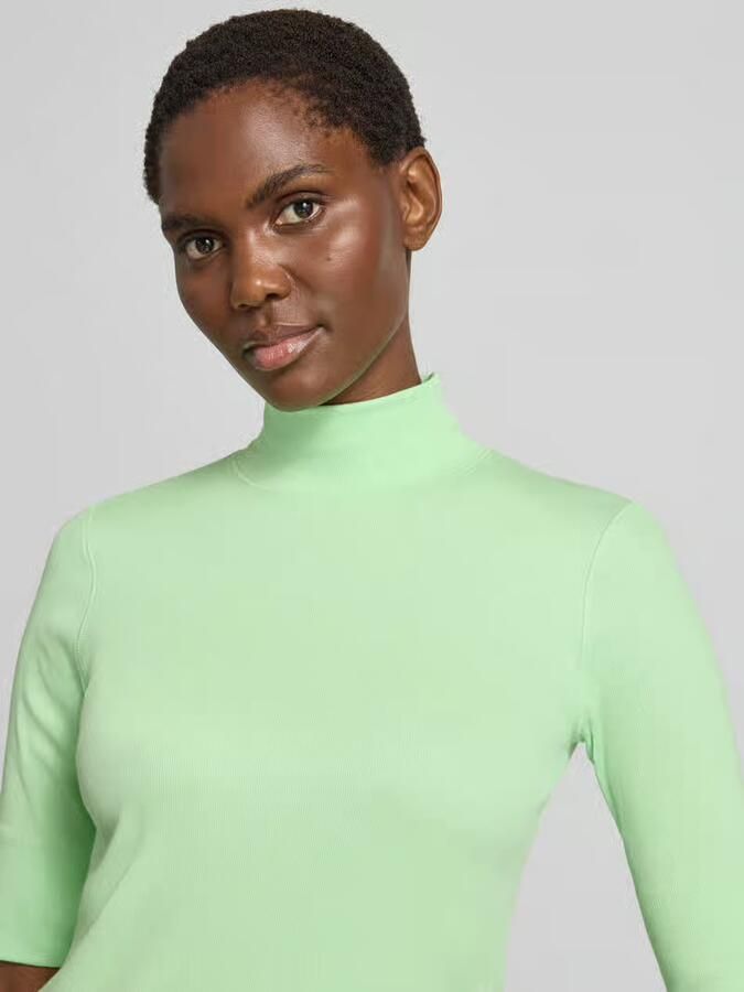 Marc Cain Slim fit t-shirt van katoenmix met opstaande kraag